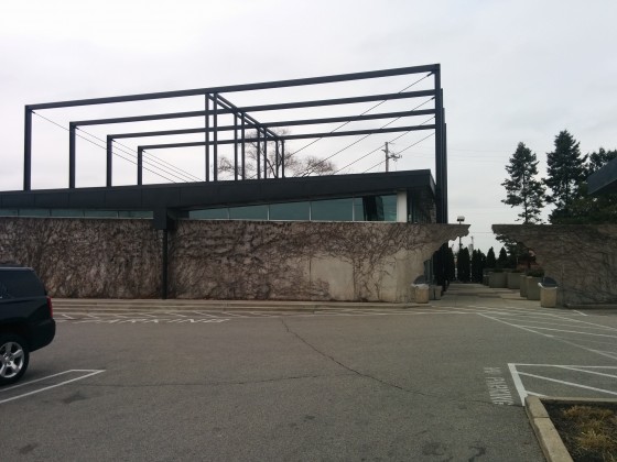 The outside of Kopp's Frozen Custard!